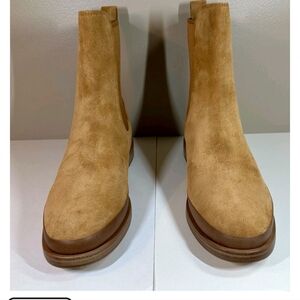 Tan Suede Chelsea Boots Cecyl By Vince $325 New In Box